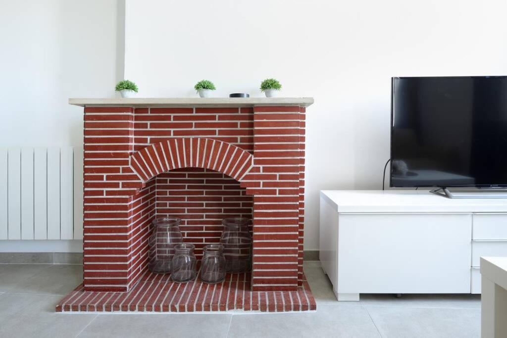 LA CIOTAT - Magnifique Appartement climatisé sur le Port Extérieur photo